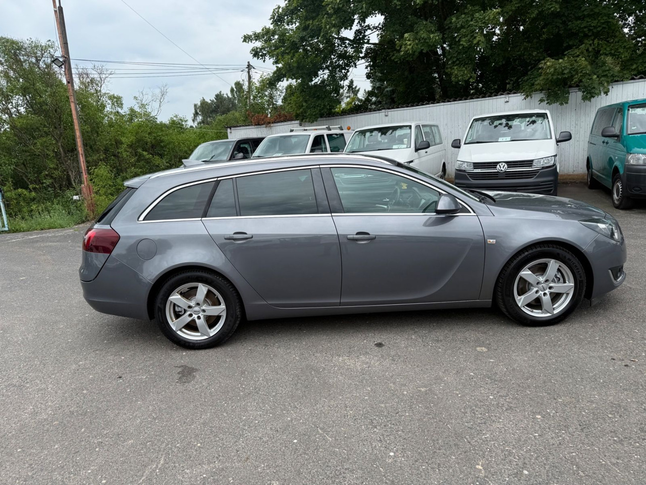 Opel Insignia A Sports Tourer Innovation - Car: picture 3 Opel Insignia A Sports Tourer Innovation - Car: picture 3