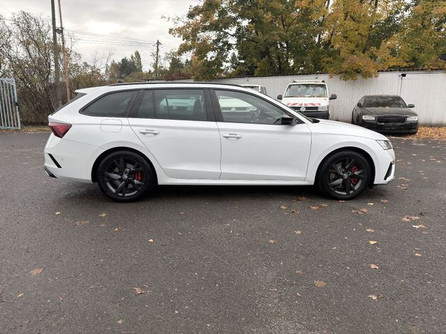 Skoda Octavia Combi RS First Edition - Estate car: picture 5 Skoda Octavia Combi RS First Edition - Estate car: picture 5