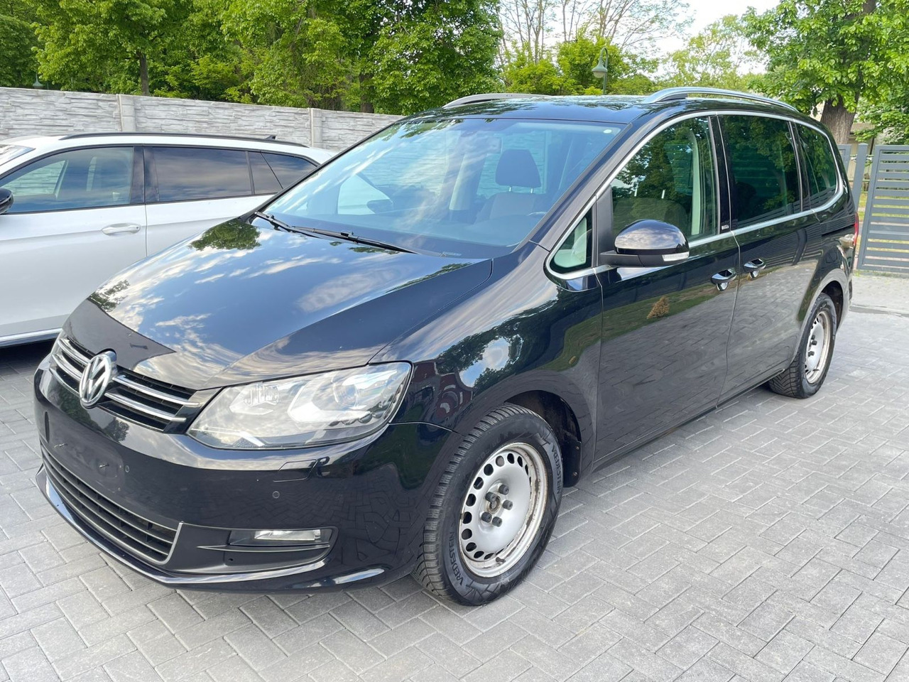 Volkswagen Sharan Style BMT - Sedan: picture 5 Volkswagen Sharan Style BMT - Sedan: picture 5