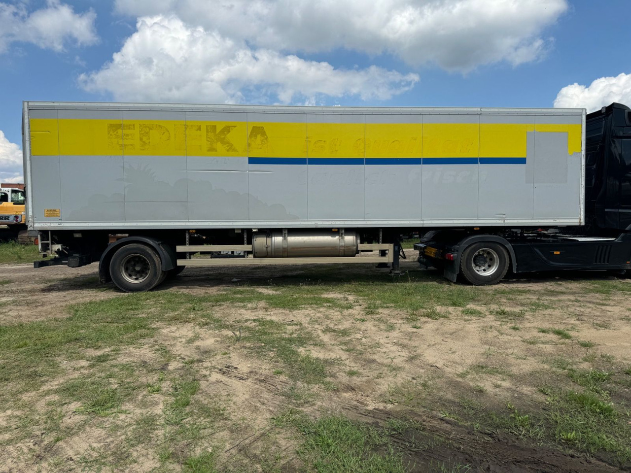 Wagen-Mayer MSK 10-9 mit LBW - Refrigerator semi-trailer: picture 3 Wagen-Mayer MSK 10-9 mit LBW - Refrigerator semi-trailer: picture 3