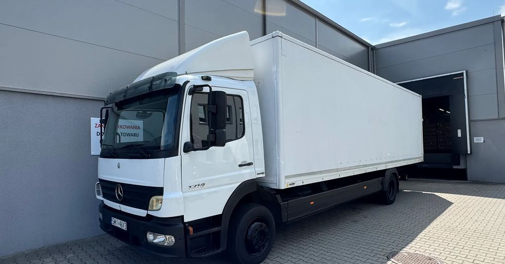 Mercedes-Benz atego - Refrigerator truck: picture 2 Mercedes-Benz atego - Refrigerator truck: picture 2
