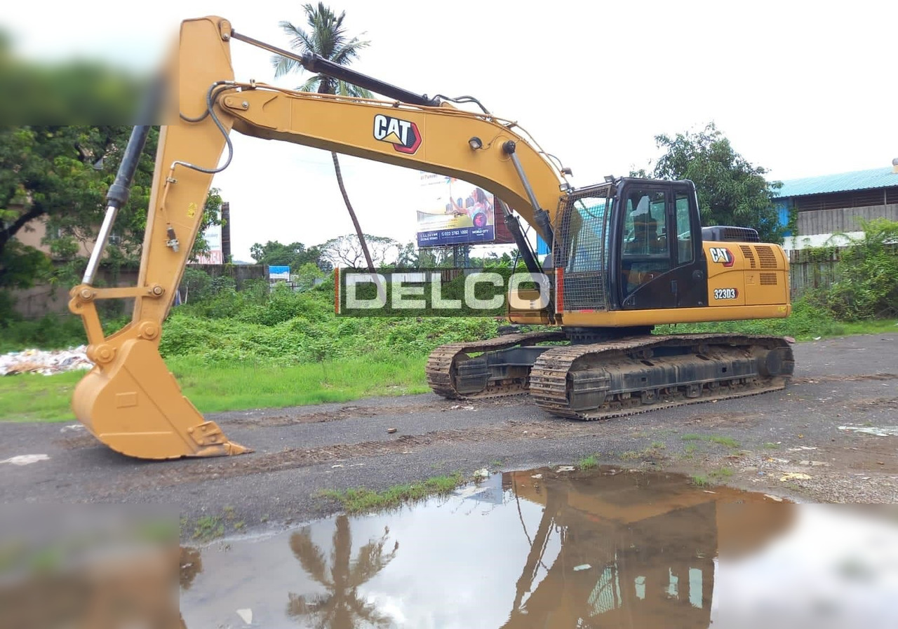 CATERPILLAR 323D3 - Crawler excavator: picture 3 CATERPILLAR 323D3 - Crawler excavator: picture 3