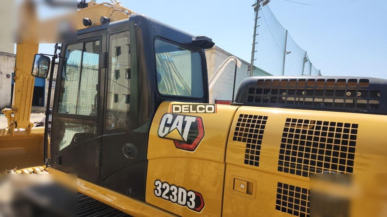 CATERPILLAR 323D3 - Crawler excavator: picture 5 CATERPILLAR 323D3 - Crawler excavator: picture 5