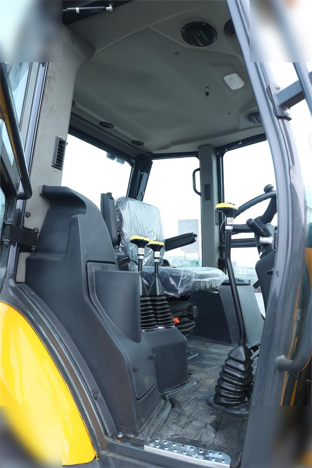 New Backhoe loader DELCO XP95 PLUS: picture 18 New Backhoe loader DELCO XP95 PLUS: picture 18