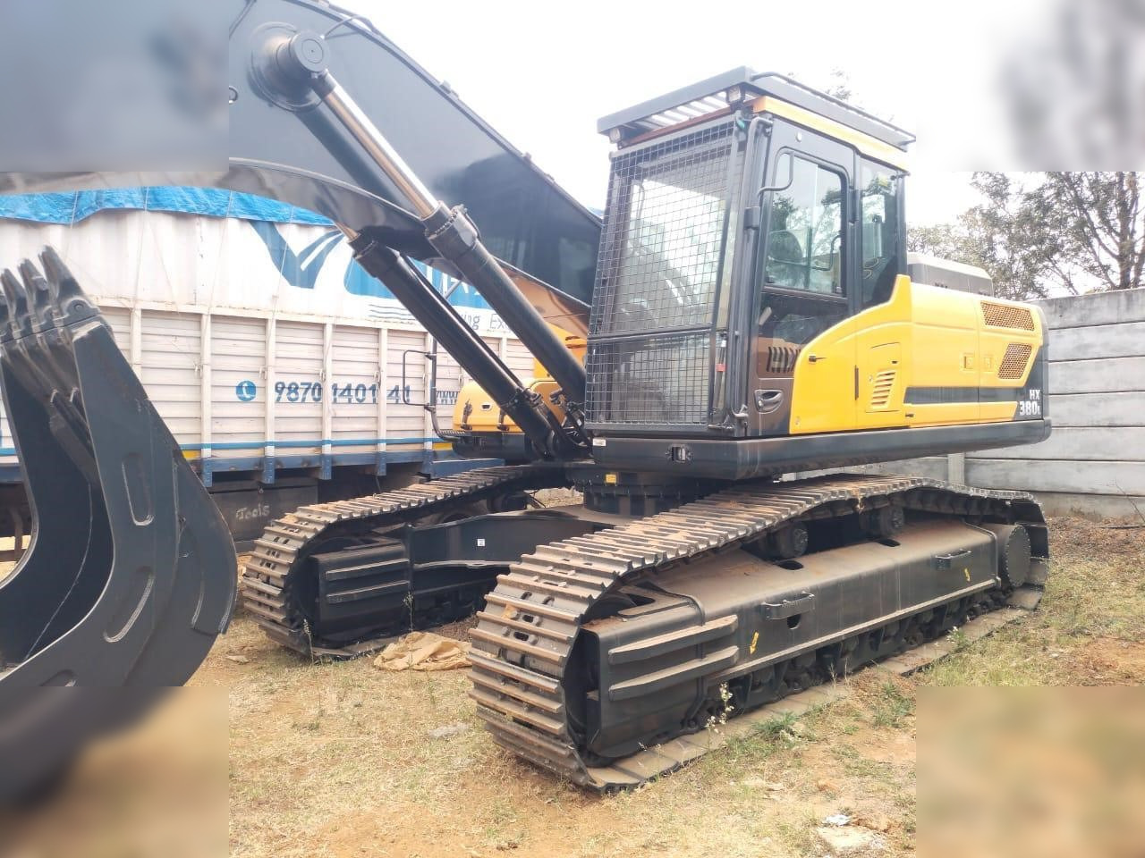 HYUNDAI HX380L - Crawler excavator: picture 4 HYUNDAI HX380L - Crawler excavator: picture 4