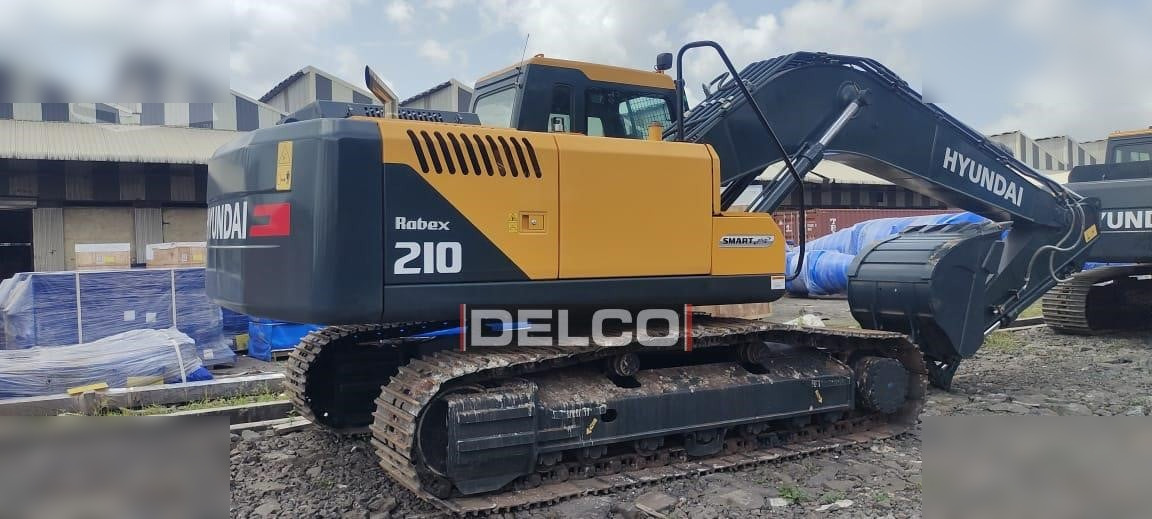 HYUNDAI ROBEX 210 - Crawler excavator: picture 3 HYUNDAI ROBEX 210 - Crawler excavator: picture 3