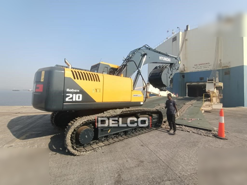 HYUNDAI ROBEX 210 - Crawler excavator: picture 5 HYUNDAI ROBEX 210 - Crawler excavator: picture 5