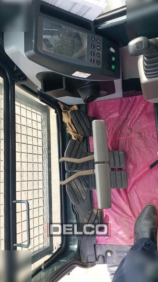 New Crawler excavator HYUNDAI ROBEX 210 LC-9: picture 15 New Crawler excavator HYUNDAI ROBEX 210 LC-9: picture 15