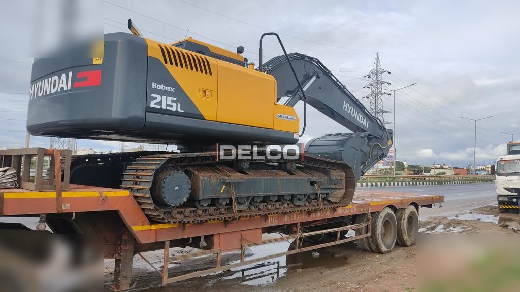 HYUNDAI ROBEX 215L SMART - Crawler excavator: picture 4 HYUNDAI ROBEX 215L SMART - Crawler excavator: picture 4