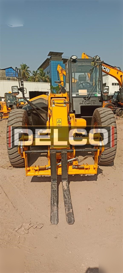 JCB 540-70 - Telescopic handler: picture 2 JCB 540-70 - Telescopic handler: picture 2