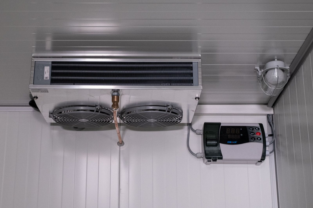 Esselmann ESSELMANN Kühlanhänger FT2 Kühlkoffer - Refrigerator trailer: picture 2 Esselmann ESSELMANN Kühlanhänger FT2 Kühlkoffer - Refrigerator trailer: picture 2