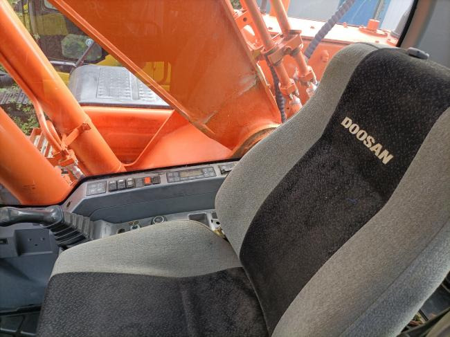 Doosan DX300 - Crawler excavator: picture 5 Doosan DX300 - Crawler excavator: picture 5