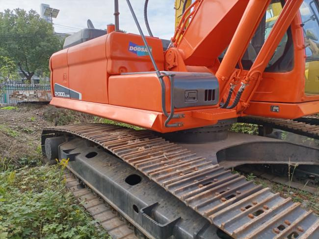 Doosan DX300 - Crawler excavator: picture 3 Doosan DX300 - Crawler excavator: picture 3