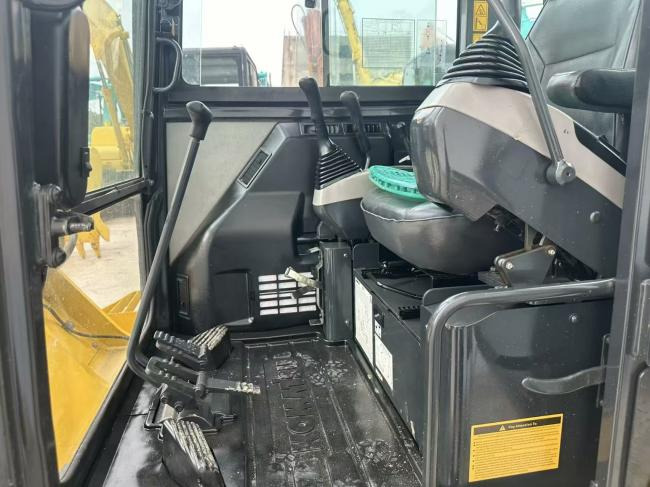 Komatsu PC56 - Mini excavator: picture 2 Komatsu PC56 - Mini excavator: picture 2