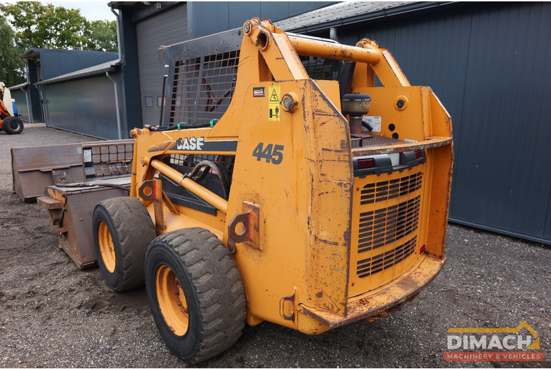 Case 445 - Skid steer loader: picture 3 Case 445 - Skid steer loader: picture 3