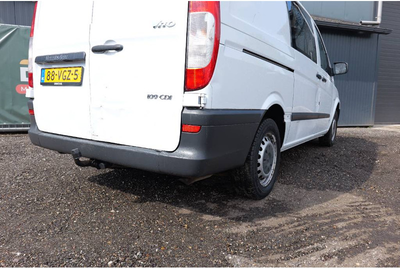 Mercedes-Benz Vito 109 CDI L2H1 low km 5 seats / person - Small van: picture 2 Mercedes-Benz Vito 109 CDI L2H1 low km 5 seats / person - Small van: picture 2