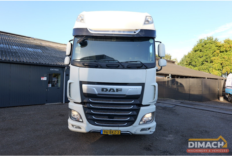 DAF FT XF530 2 tanks 1435 liter , NL truck, Retarder - Tractor unit: picture 4 DAF FT XF530 2 tanks 1435 liter , NL truck, Retarder - Tractor unit: picture 4