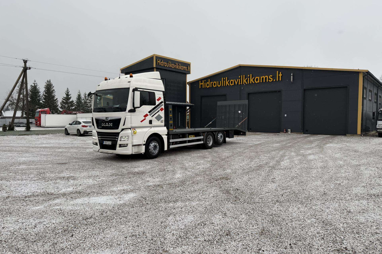 MAN TGX 26.430 - Autotransporter truck: picture 1 MAN TGX 26.430 - Autotransporter truck: picture 1