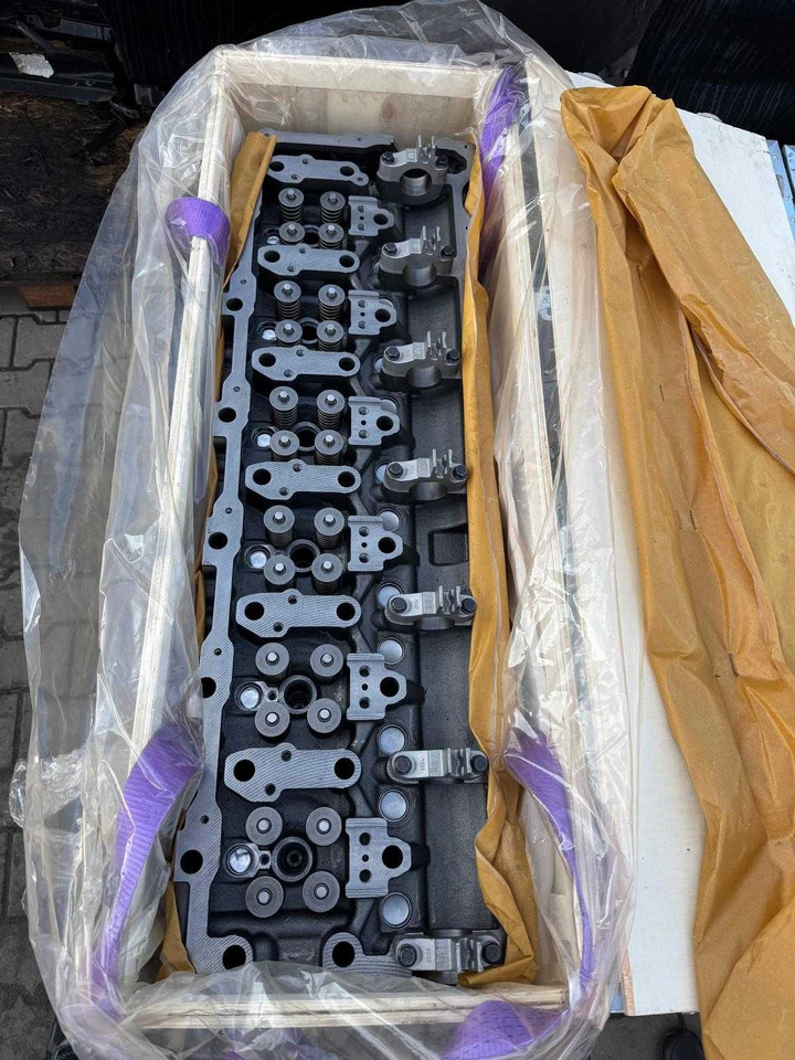 Głowica MAN D2676lf d26 Nowa. - Engine: picture 2 Głowica MAN D2676lf d26 Nowa. - Engine: picture 2