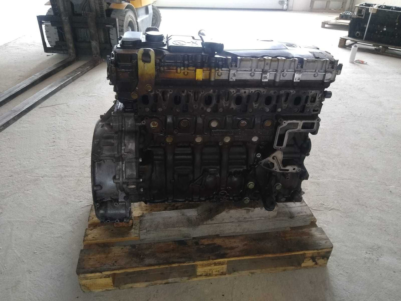 Glowica Mercedes om936 mp4 silnik euro6 Setra Class New Holland - Cylinder head for Truck: picture 1 Glowica Mercedes om936 mp4 silnik euro6 Setra Class New Holland - Cylinder head for Truck: picture 1