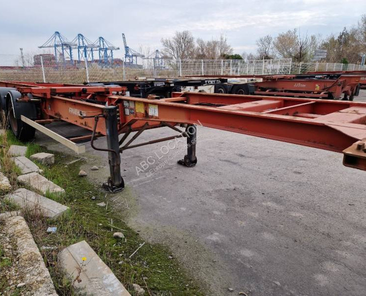 Fruehauf - Container transporter/ Swap body semi-trailer: picture 5 Fruehauf - Container transporter/ Swap body semi-trailer: picture 5