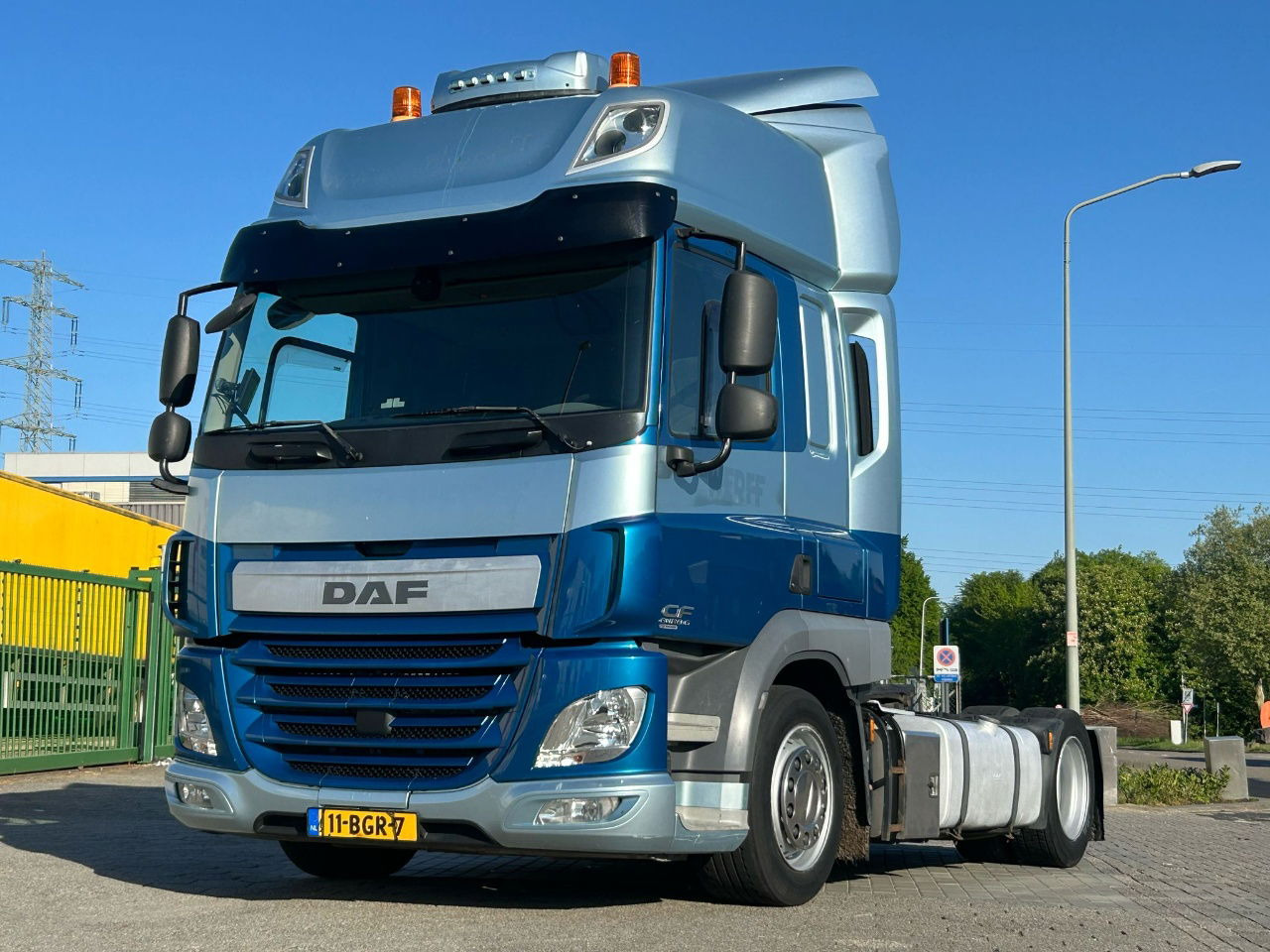 DAF CF 440 hefschotel / stand airco / NL truck - Tractor unit: picture 1 DAF CF 440 hefschotel / stand airco / NL truck - Tractor unit: picture 1