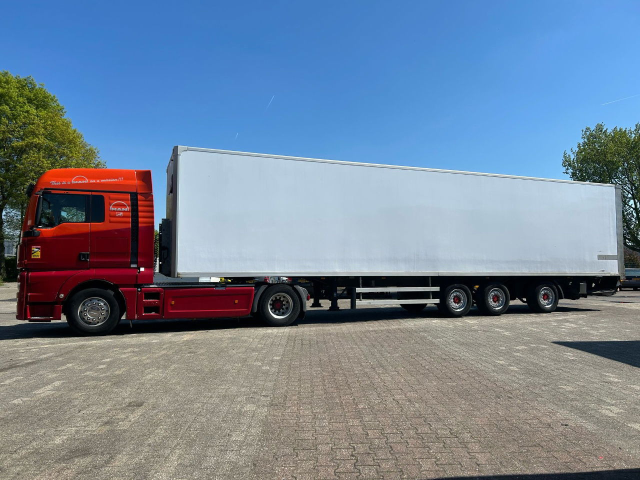 MAN TGX + kasttrailer / NL BE Verhuur / € 750 per week / Direct inzetbaar - Tractor unit: picture 2 MAN TGX + kasttrailer / NL BE Verhuur / € 750 per week / Direct inzetbaar - Tractor unit: picture 2
