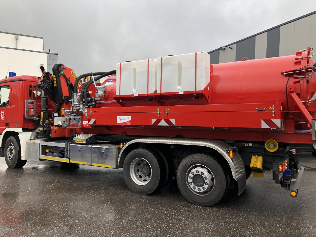 Abrollcontainer 10m³ Feuerwehr Wassertank - Roll-off container: picture 2 Abrollcontainer 10m³ Feuerwehr Wassertank - Roll-off container: picture 2