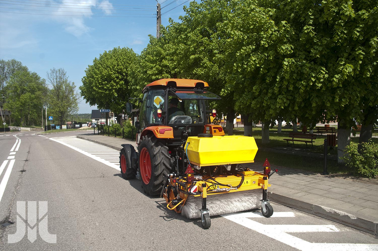 PRONAR Kehrmaschine / Sweeper / Balayeuse / Barredora / Spazzatrice / Подметальная машина / Zamiatarka 1,6 m - Broom for Agricultural machinery: picture 4 PRONAR Kehrmaschine / Sweeper / Balayeuse / Barredora / Spazzatrice / Подметальная машина / Zamiatarka 1,6 m - Broom for Agricultural machinery: picture 4