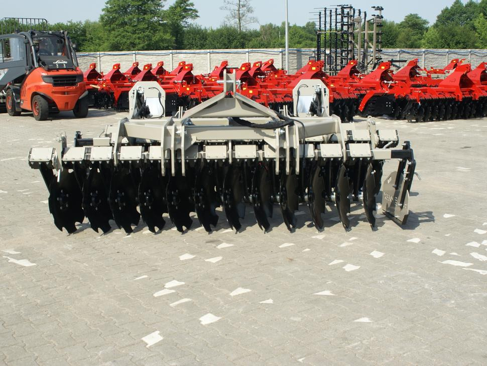 ROLEX Scheibenegge / Discs harrow / Dechaumeur à disques / Erpice a dischi / Дисковая борона / Brona talerzowa 3 m - Disc harrow: picture 3 ROLEX Scheibenegge / Discs harrow / Dechaumeur à disques / Erpice a dischi / Дисковая борона / Brona talerzowa 3 m - Disc harrow: picture 3