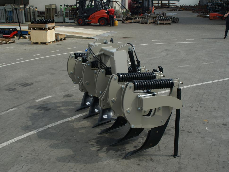ROLEX Tiefenlockerer / Subsoiler / Décompacteur / Dissodatori / Subsolador / Глубокорыхлитель / Głębosz 3 m - Subsoiler: picture 1 ROLEX Tiefenlockerer / Subsoiler / Décompacteur / Dissodatori / Subsolador / Глубокорыхлитель / Głębosz 3 m - Subsoiler: picture 1