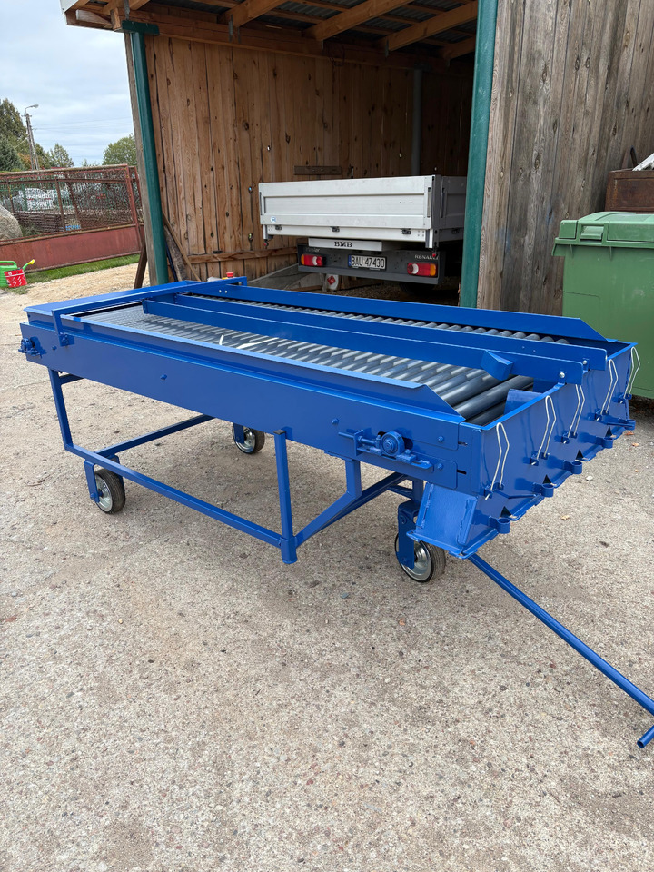 ROLMET Rollenverlesetisch / Sorting table / Table de tri / Tavolo selettivo / Cambiador / Сортировочный стол / Stół przebierczy SP2 - Potato equipment: picture 3 ROLMET Rollenverlesetisch / Sorting table / Table de tri / Tavolo selettivo / Cambiador / Сортировочный стол / Stół przebierczy SP2 - Potato equipment: picture 3