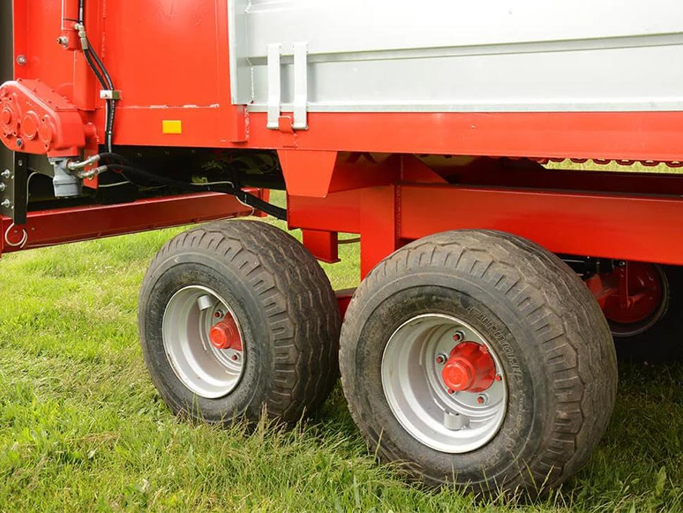 New Manure spreader Roltrans Miststreuer / Manure spreader / Épandeur à fumier / Spandiletame / Разбрасыватель органических удобрений / Rozrzutnik obornika N250/32 JAMNIK 8 t: picture 13