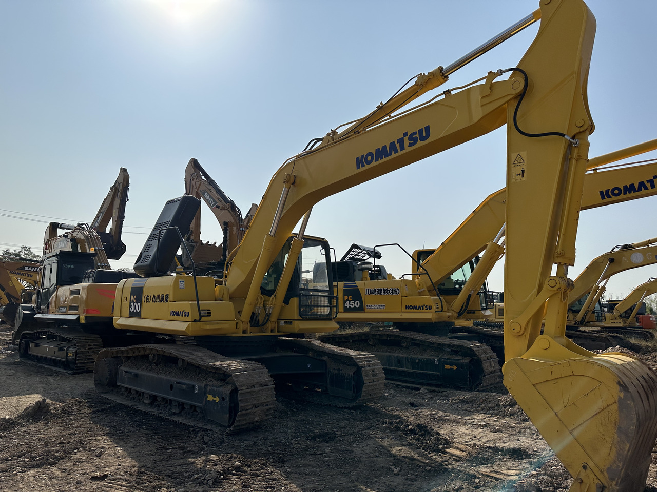 KOMATSU PC300-7 - Crawler excavator: picture 2 KOMATSU PC300-7 - Crawler excavator: picture 2