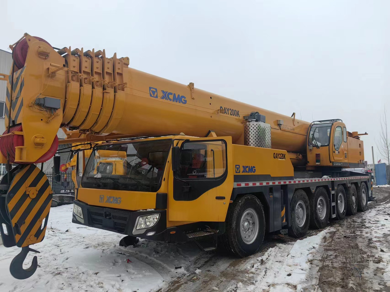 XCMG QAY200K Heavy Duty Performance! - Mobile crane: picture 1 XCMG QAY200K Heavy Duty Performance! - Mobile crane: picture 1