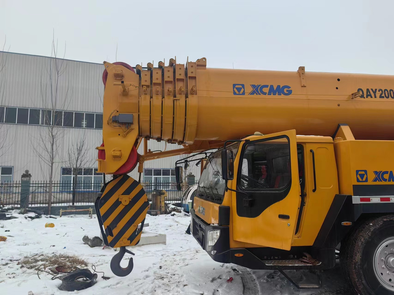 XCMG QAY200K Heavy Duty Performance! - Mobile crane: picture 5 XCMG QAY200K Heavy Duty Performance! - Mobile crane: picture 5