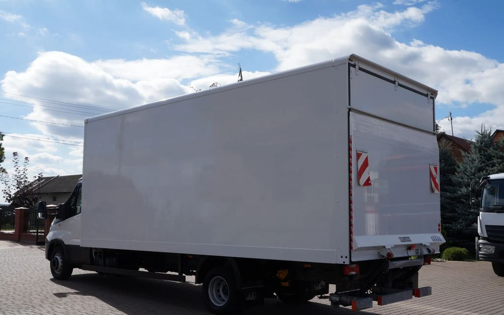 Iveco DAILY 72c18 Automat HI-MATIC Kontener 6 m 117 tys km Wzorowy Stan - Box truck: picture 5 Iveco DAILY 72c18 Automat HI-MATIC Kontener 6 m 117 tys km Wzorowy Stan - Box truck: picture 5