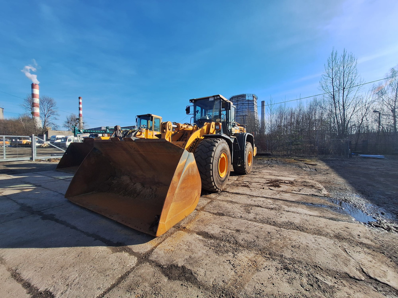 Hyundai HL770 - Wheel loader: picture 1 Hyundai HL770 - Wheel loader: picture 1