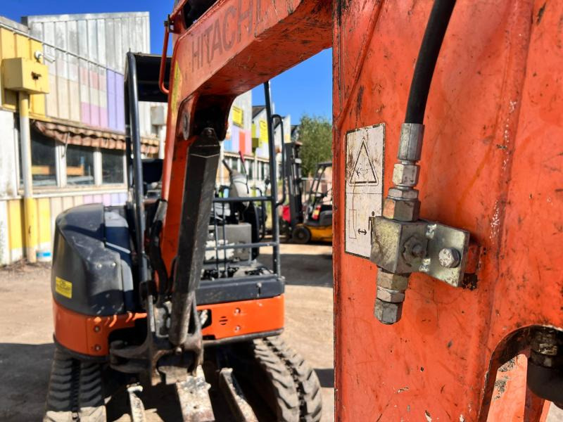 Hitachi ZX29U3 MINIPELLE 3T for sale, Mini excavator, 21500