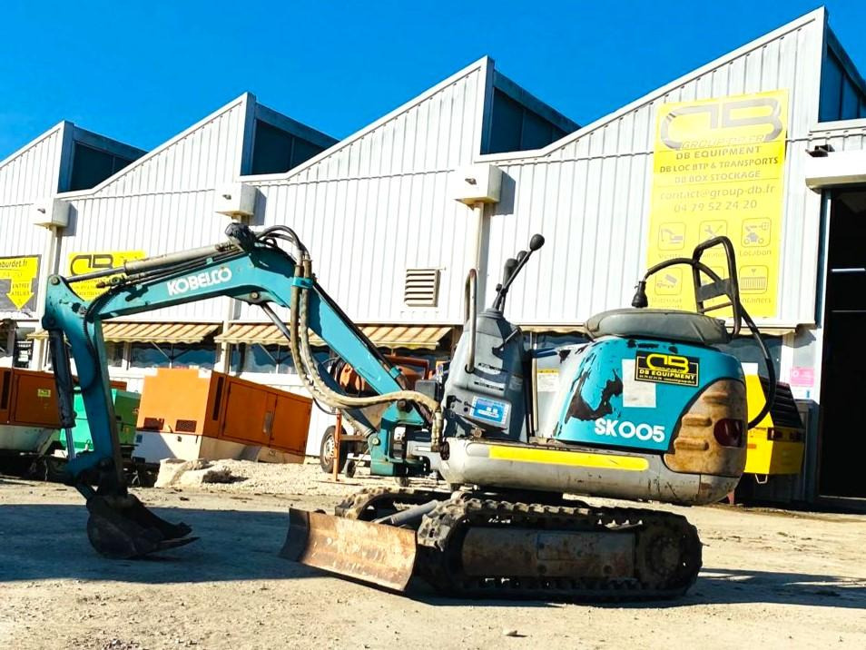 KOBELCO Mini pelle électrique SK007 - Mini excavator: picture 2 KOBELCO Mini pelle électrique SK007 - Mini excavator: picture 2