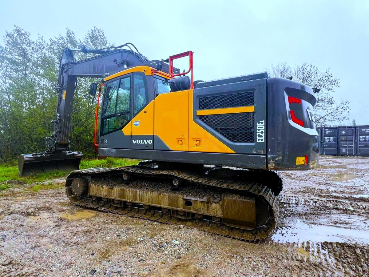Crawler excavator Volvo EC250EL PELLE 29T: picture 6