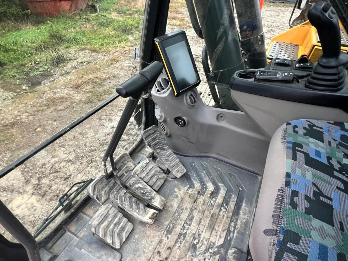 Crawler excavator Volvo EC250EL PELLE 29T: picture 10