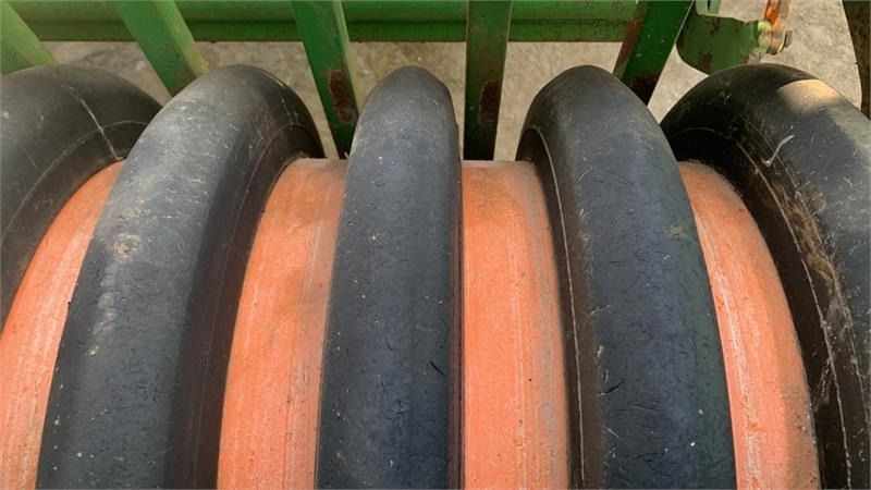 Amazone Amazone 4M AD-P 403 Special Disc Combination **Vid - Combine seed drill: picture 4 Amazone Amazone 4M AD-P 403 Special Disc Combination **Vid - Combine seed drill: picture 4