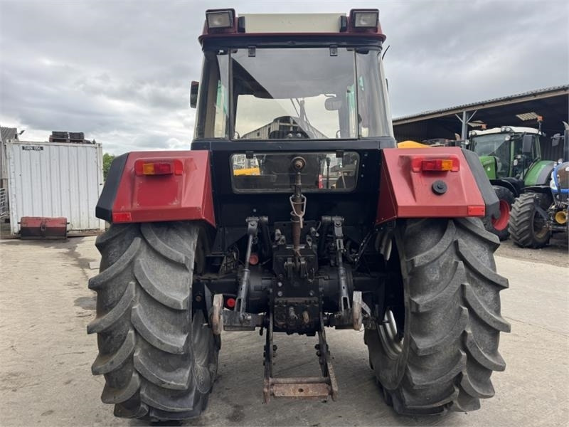 Case IH International Case International 1056XL 2WD - Farm tractor: picture 5 Case IH International Case International 1056XL 2WD - Farm tractor: picture 5