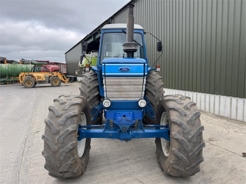 Ford Ford TW-15 - Farm tractor: picture 5 Ford Ford TW-15 - Farm tractor: picture 5