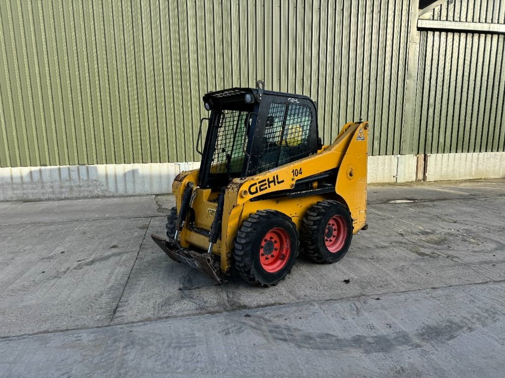 Gehl R 165 - Skid steer loader: picture 1 Gehl R 165 - Skid steer loader: picture 1