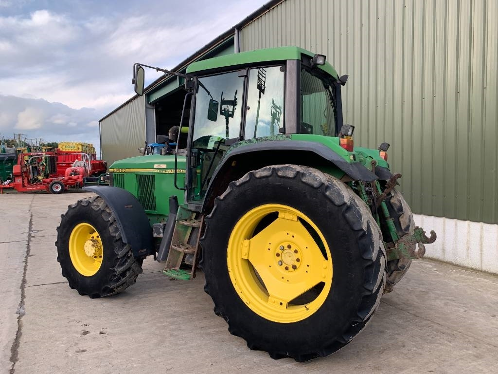 John Deere 6800 - Farm tractor: picture 3 John Deere 6800 - Farm tractor: picture 3
