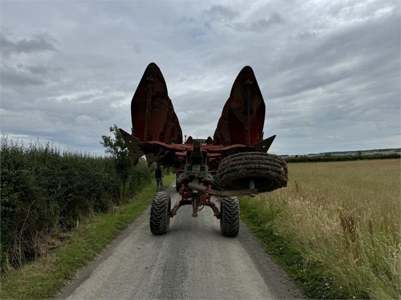 Kverneland 10 Furrow RW100 Varimat Plough **Video Below** - Plow: picture 4 Kverneland 10 Furrow RW100 Varimat Plough **Video Below** - Plow: picture 4