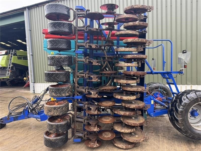 Combine seed drill Moore Tandem Uni-Drill 6m Moore Tandem Uni-Drill D: picture 7 Combine seed drill Moore Tandem Uni-Drill 6m Moore Tandem Uni-Drill D: picture 7