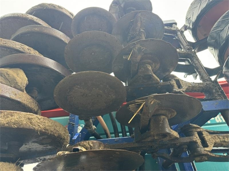 Combine seed drill Moore Tandem Uni-Drill 6m Moore Tandem Uni-Drill D: picture 13 Combine seed drill Moore Tandem Uni-Drill 6m Moore Tandem Uni-Drill D: picture 13